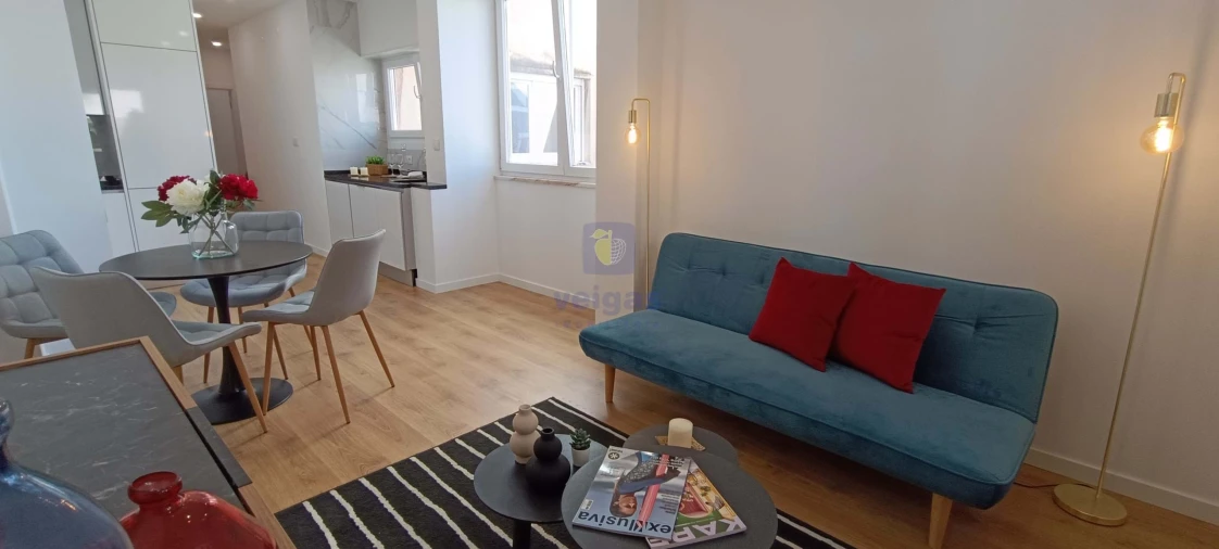 Apartamento T3 para Venda em Benfica Foto 2