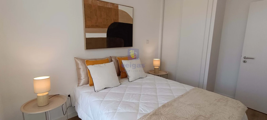 Apartamento T3 para Venda em Benfica Foto 3