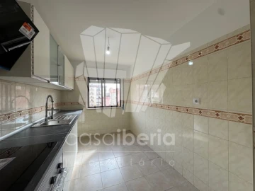 Apartamento T2 para Venda em Algueirão-Mem Martins