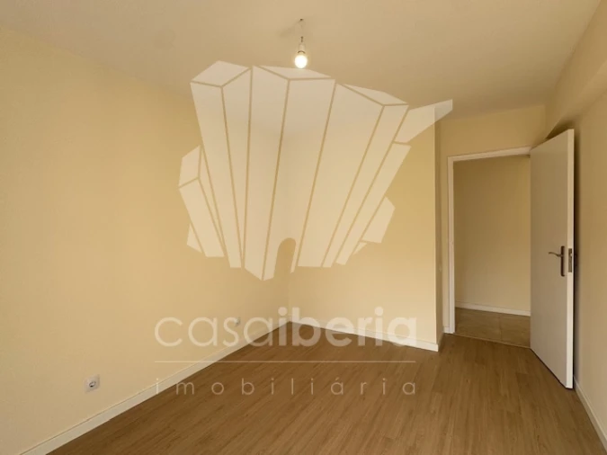 Apartamento T2 para Venda em Algueirão-Mem Martins Foto 13