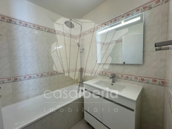 Apartamento T2 para Venda em Algueirão-Mem Martins Foto 16