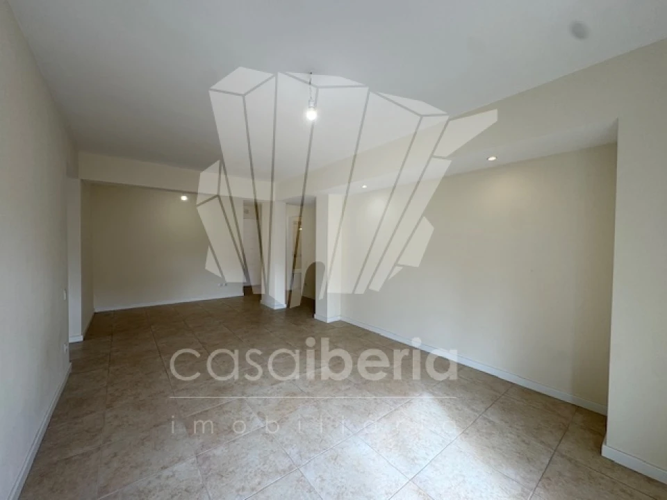 Apartamento T2 para Venda em Algueirão-Mem Martins Foto 7