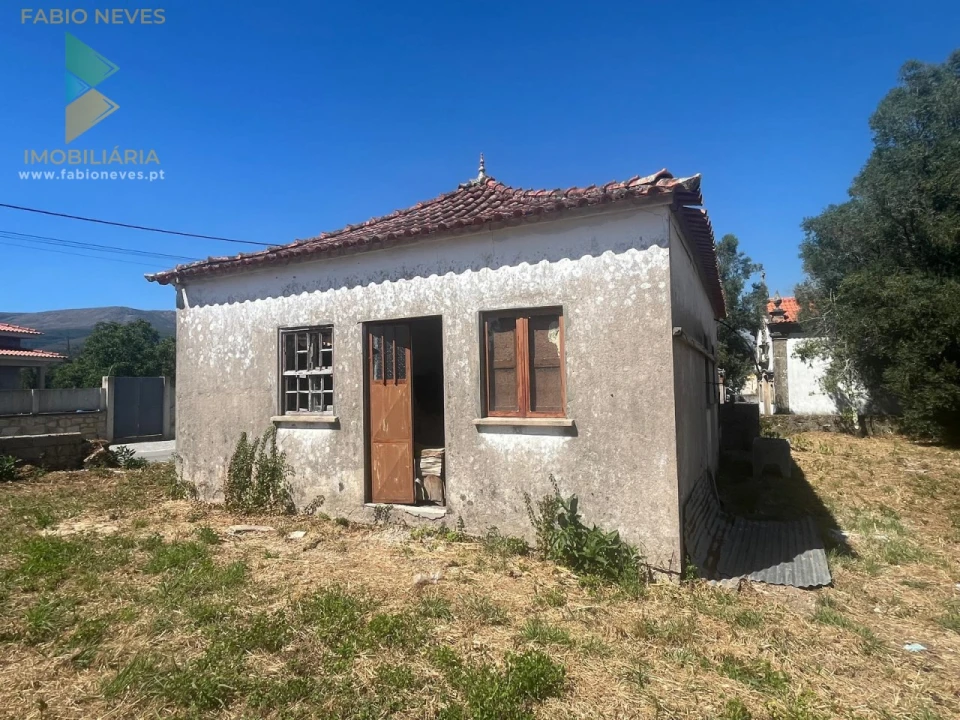 Moradia T2 para Venda em Fontão Foto 1