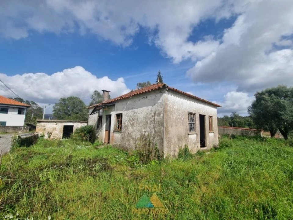 Moradia T2 para Venda em São Pedro de Arcos Foto 12