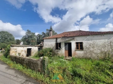 Moradia T2 para Venda em São Pedro de Arcos