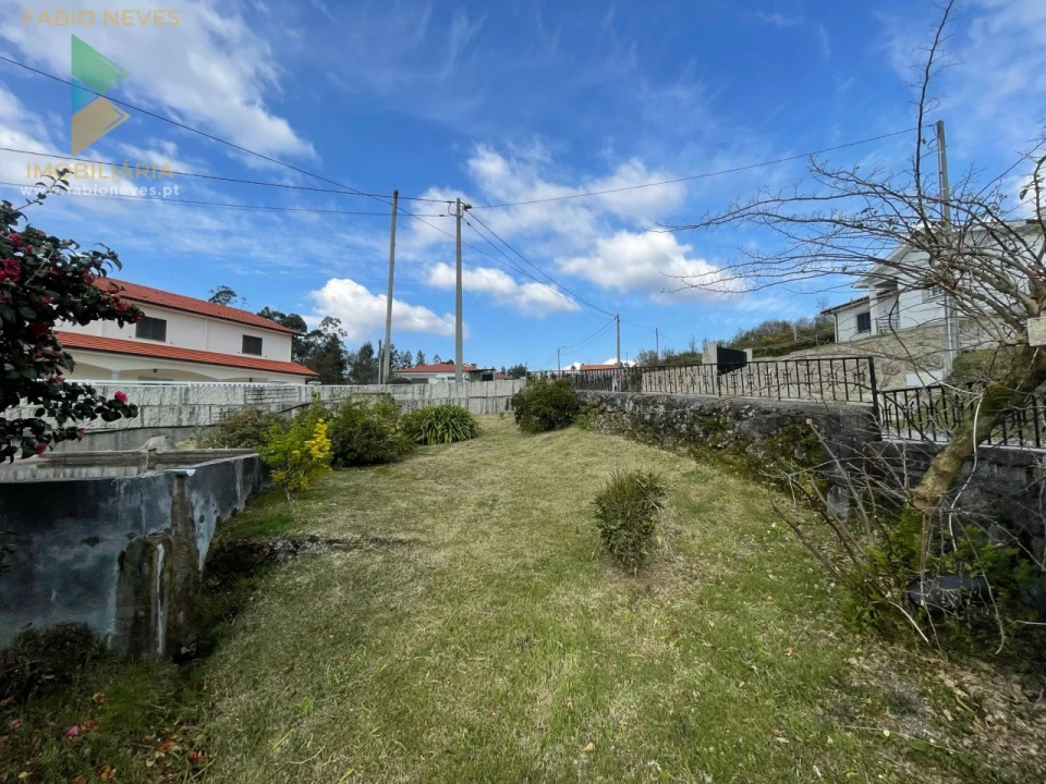 Moradia T5 para Venda em Miranda Foto 13