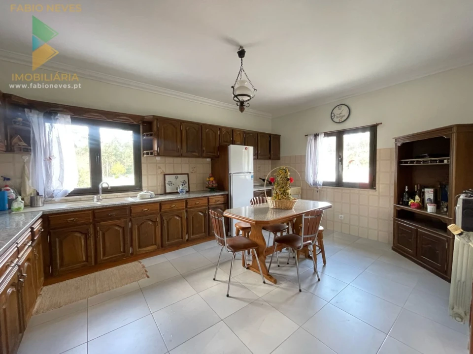 Moradia T5 para Venda em Miranda Foto 56