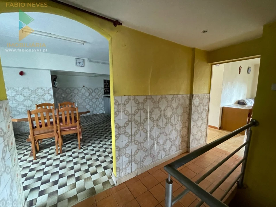 Moradia T5 para Venda em Miranda Foto 78