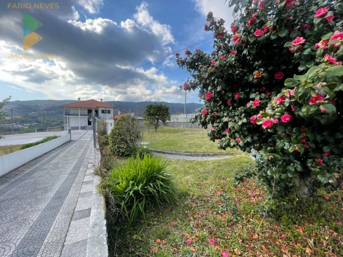 Moradia T5 para Venda em Miranda Foto 14