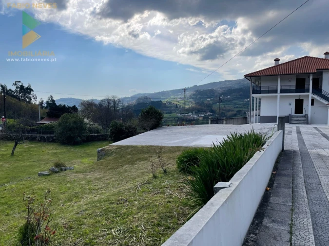 Moradia T5 para Venda em Miranda Foto 16