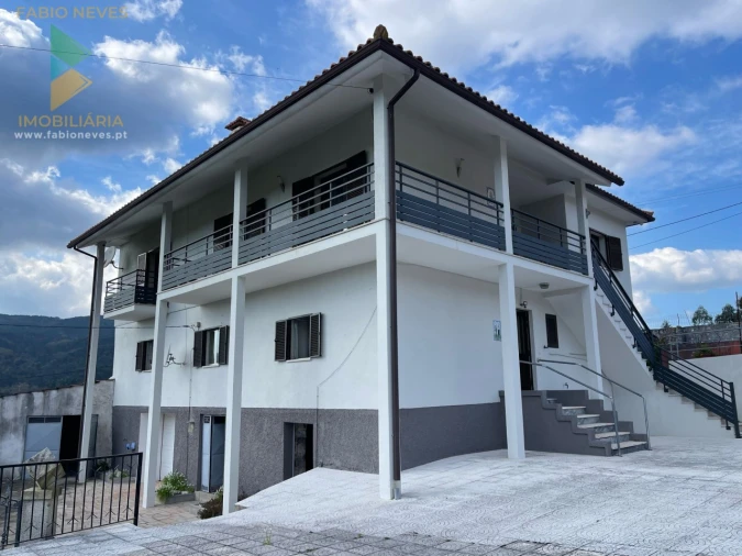 Moradia T5 para Venda em Miranda Foto 22