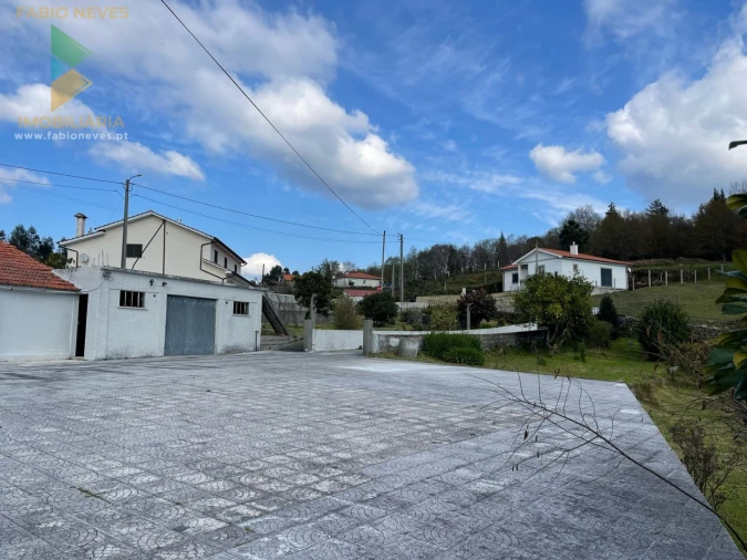 Moradia T5 para Venda em Miranda Foto 26