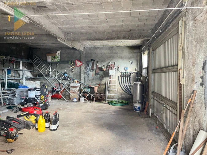 Moradia T5 para Venda em Miranda Foto 34