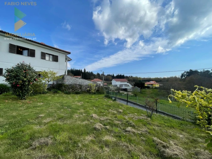 Moradia T5 para Venda em Miranda Foto 42