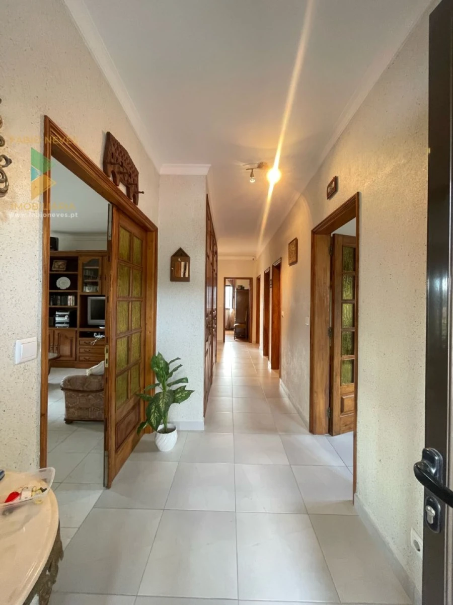 Moradia T5 para Venda em Miranda Foto 51