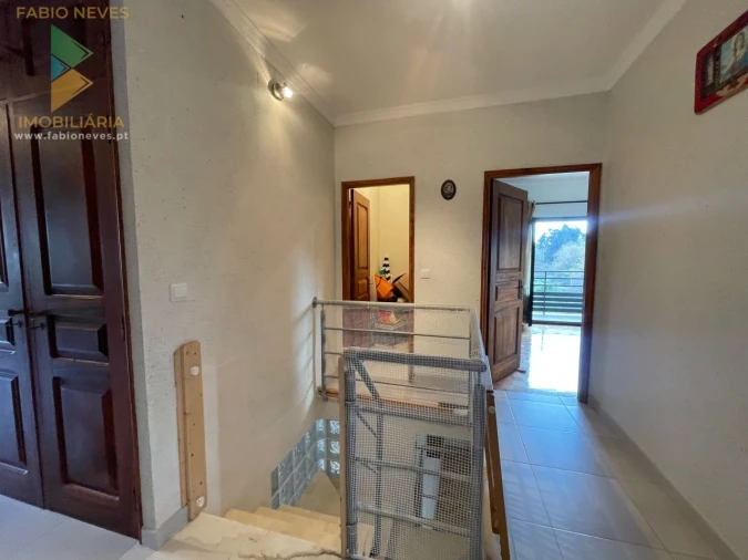 Moradia T5 para Venda em Miranda Foto 66
