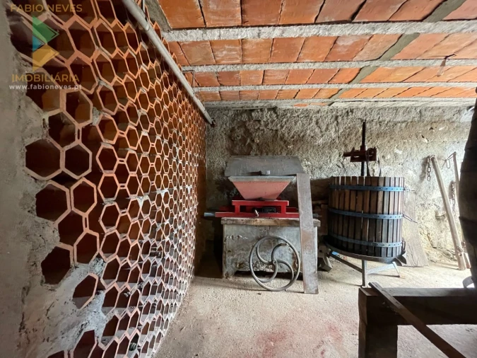 Moradia T5 para Venda em Miranda Foto 85