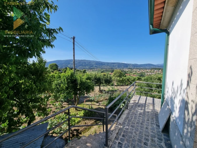 Moradia T4 para Venda em Gondufe Foto 36