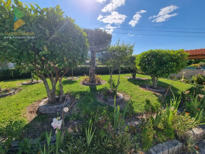 Moradia T4 para Venda em Gondufe Foto 45