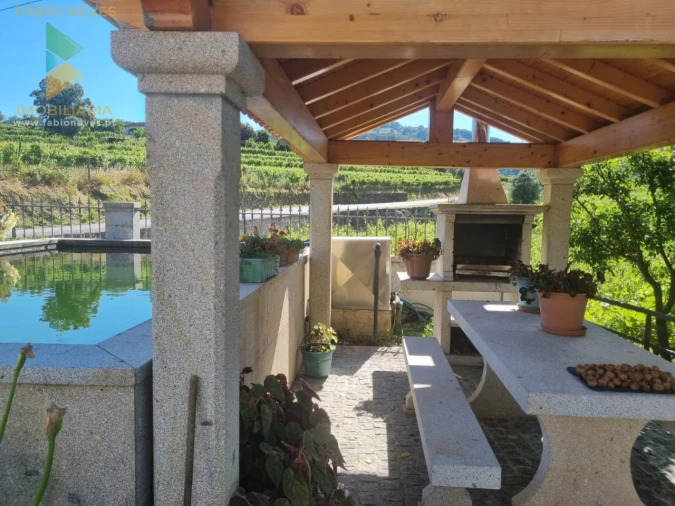 Moradia T4 para Venda em Gondufe Foto 42