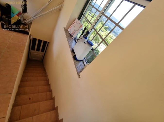 Moradia T4 para Venda em Gondufe Foto 33
