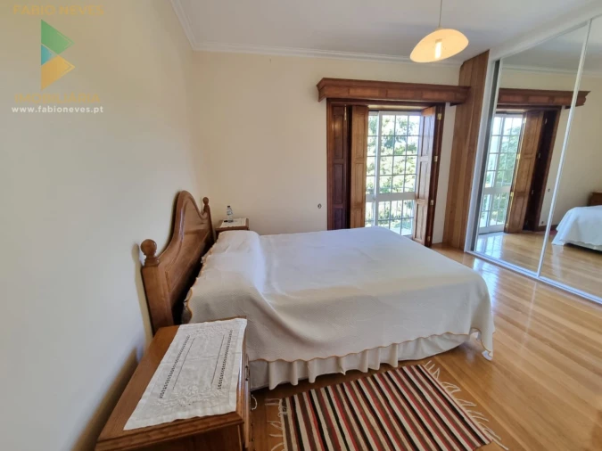 Moradia T4 para Venda em Gondufe Foto 27