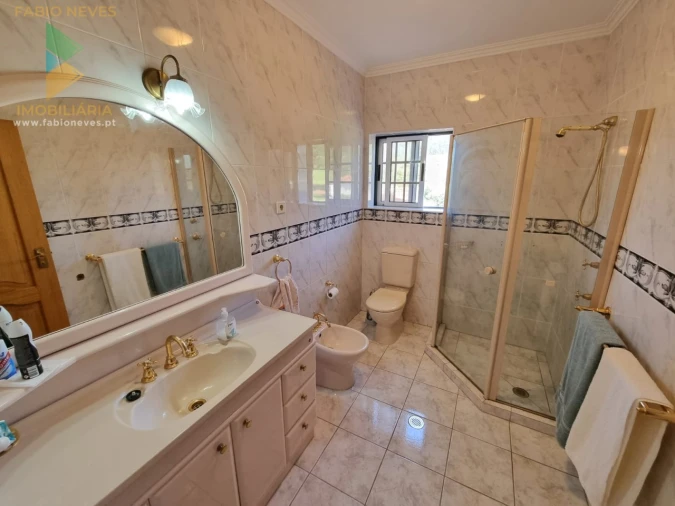 Moradia T4 para Venda em Gondufe Foto 30