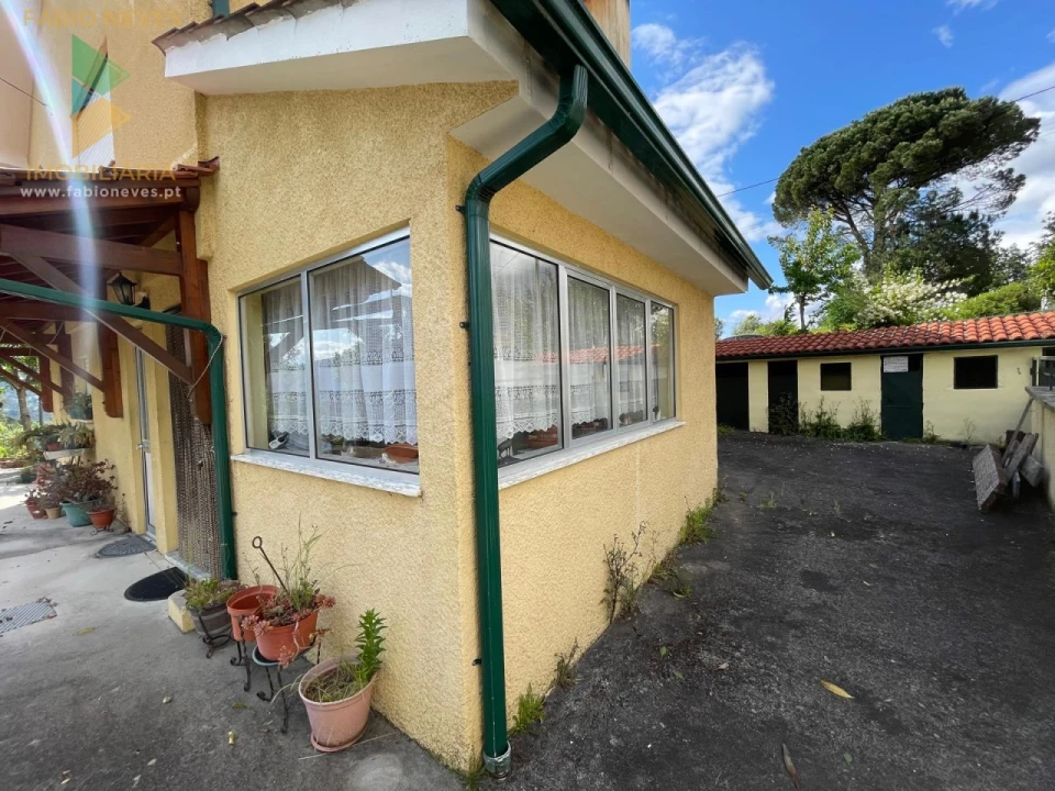 Moradia T3 para Venda em Couto Foto 23