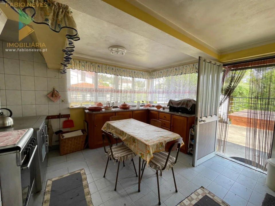 Moradia T3 para Venda em Couto Foto 44