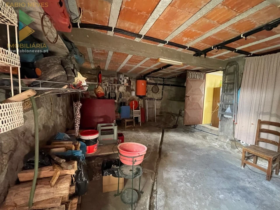 Moradia T3 para Venda em Couto Foto 50