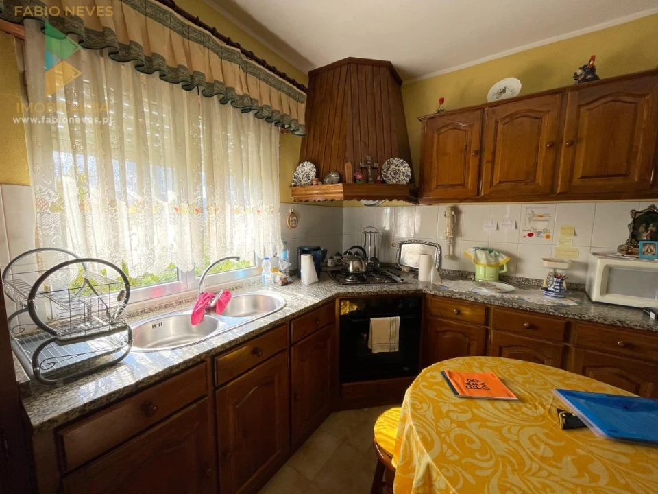 Moradia T3 para Venda em Couto Foto 54