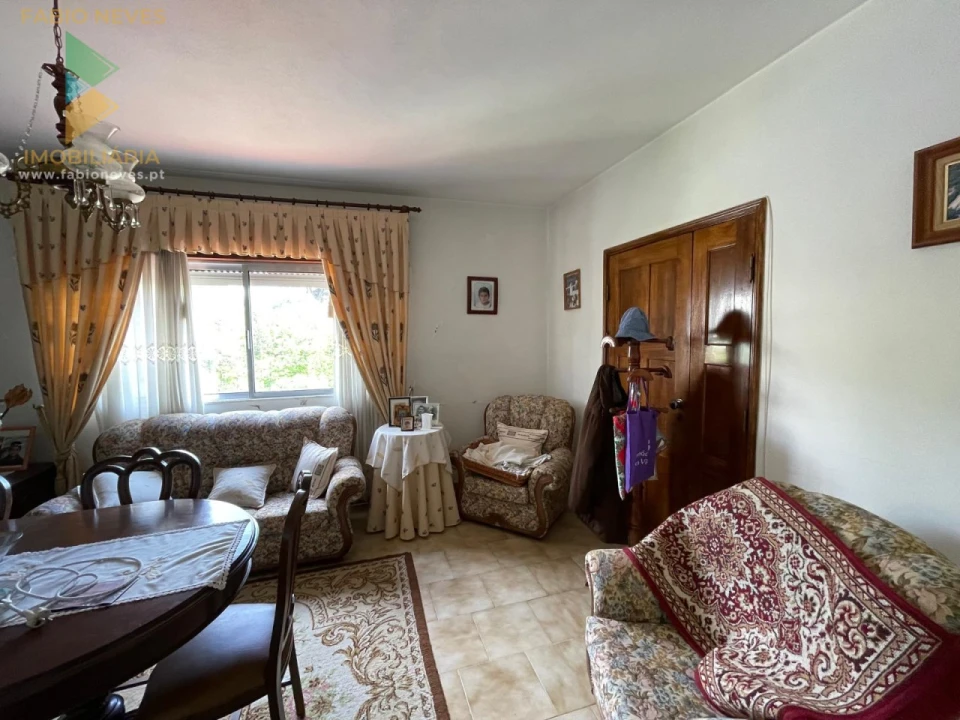 Moradia T3 para Venda em Couto Foto 71