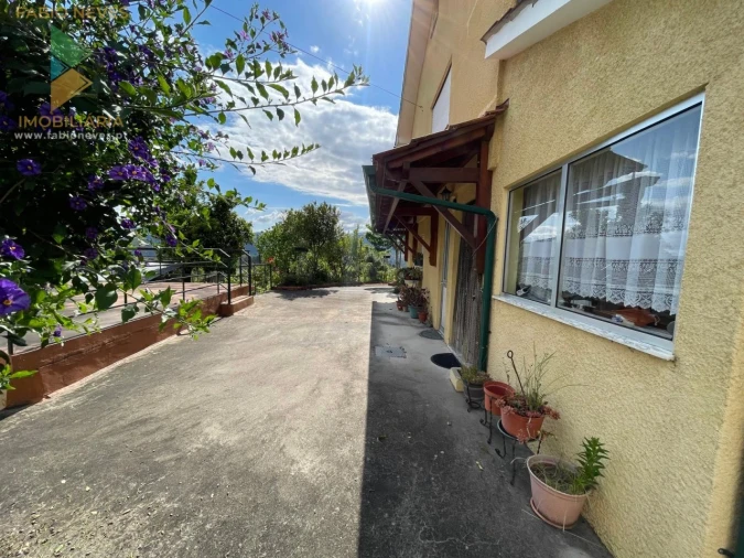 Moradia T3 para Venda em Couto Foto 24