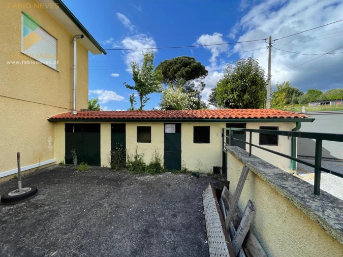 Moradia T3 para Venda em Couto Foto 25