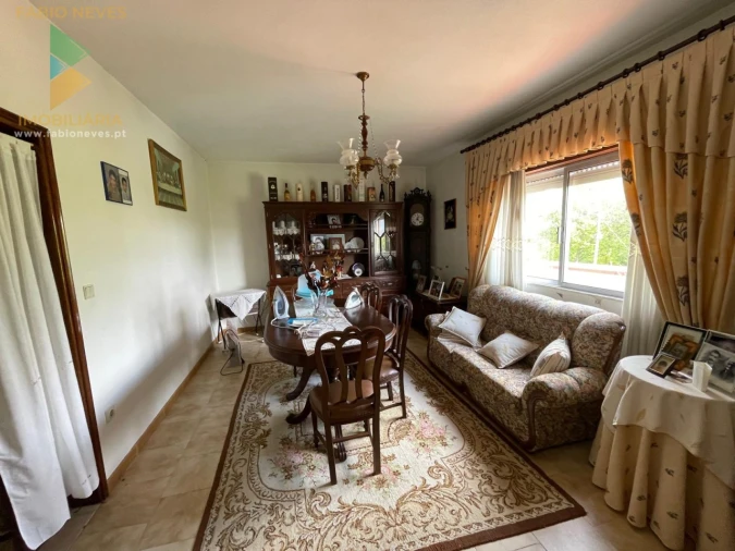 Moradia T3 para Venda em Couto Foto 60