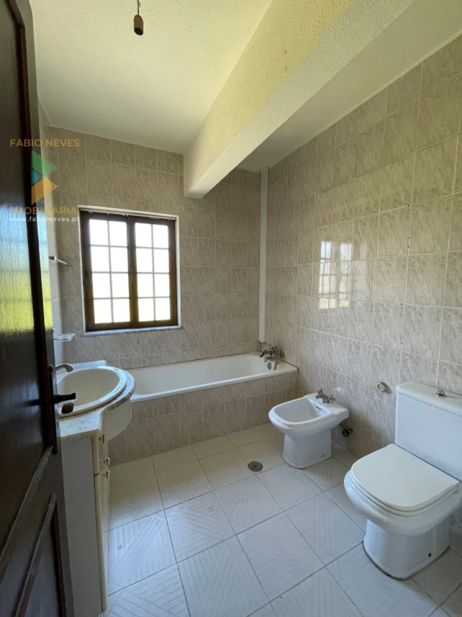 Moradia T6 para Venda em Prozelo Foto 27