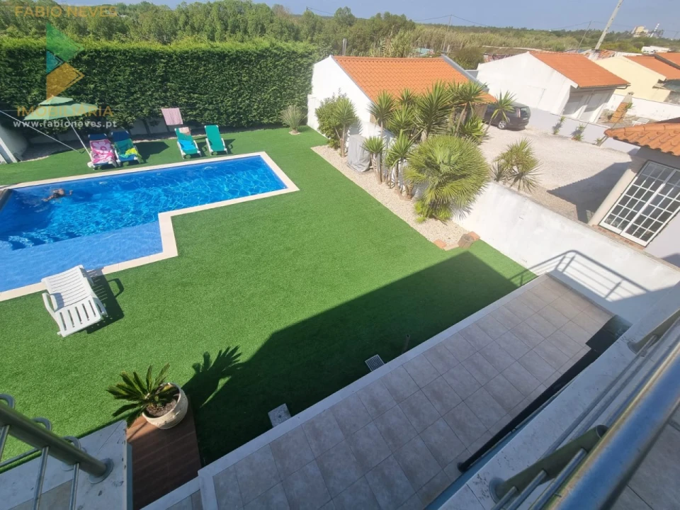 Moradia T4 para Venda em Marinha das Ondas Foto 57