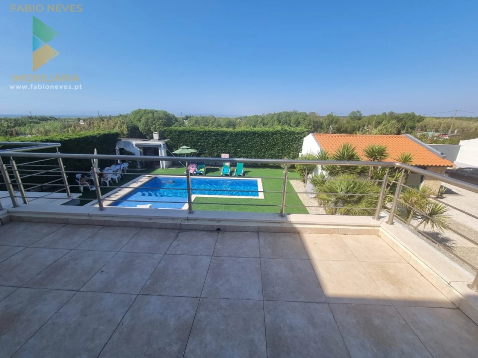 Moradia T4 para Venda em Marinha das Ondas Foto 58