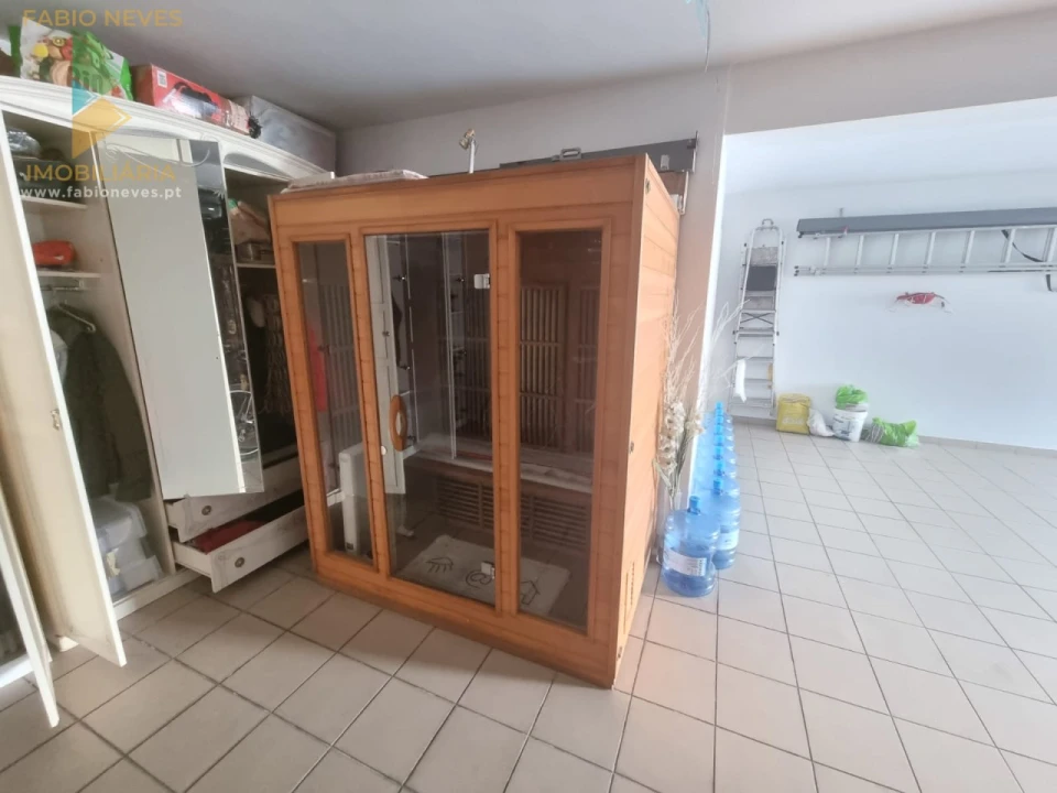 Moradia T4 para Venda em Marinha das Ondas Foto 64