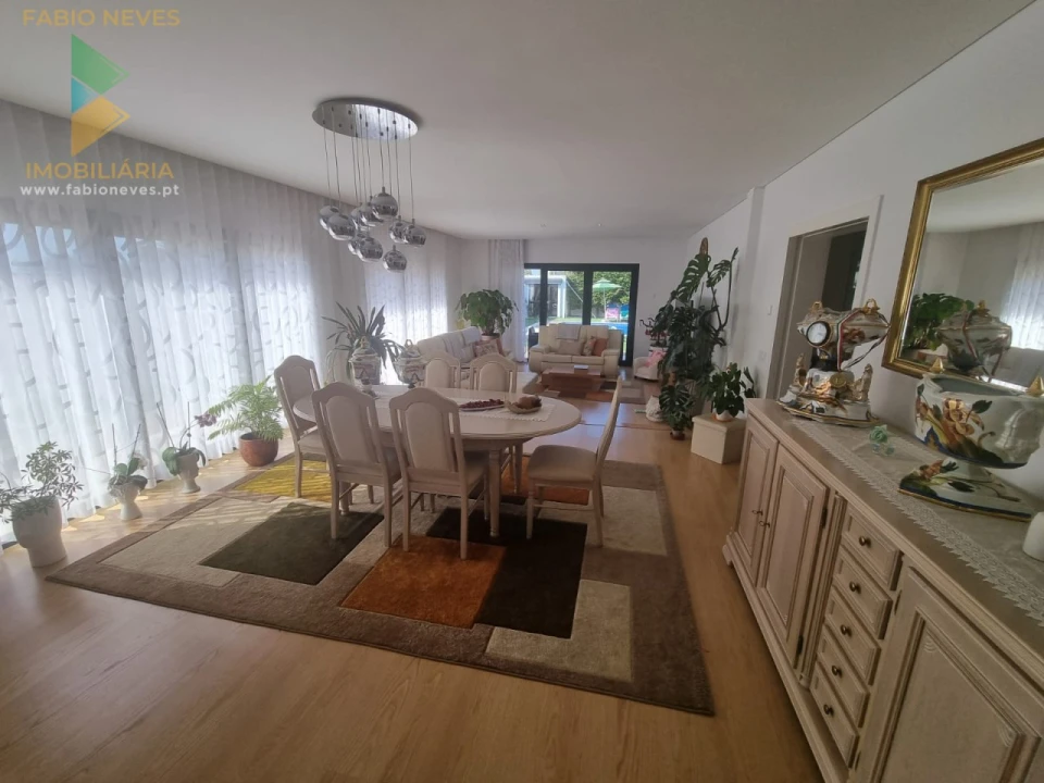 Moradia T4 para Venda em Marinha das Ondas Foto 67