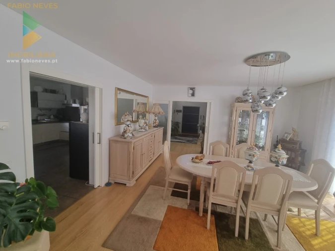 Moradia T4 para Venda em Marinha das Ondas Foto 23