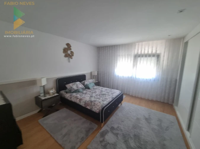 Moradia T4 para Venda em Marinha das Ondas Foto 43