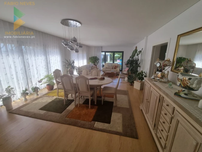 Moradia T4 para Venda em Marinha das Ondas Foto 67