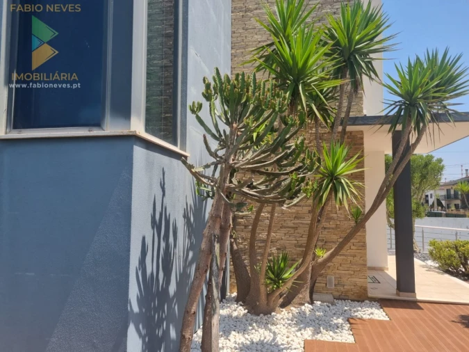 Moradia T4 para Venda em Marinha das Ondas Foto 74