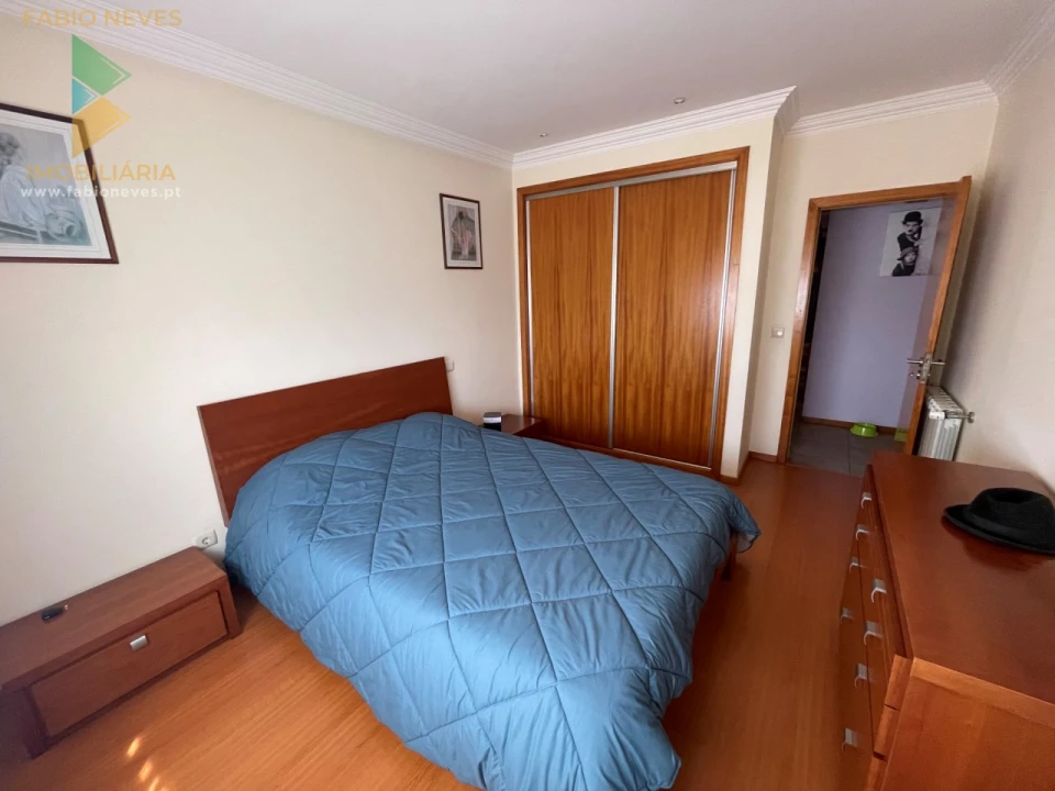 Moradia T4 para Venda em Arcozelo Foto 15