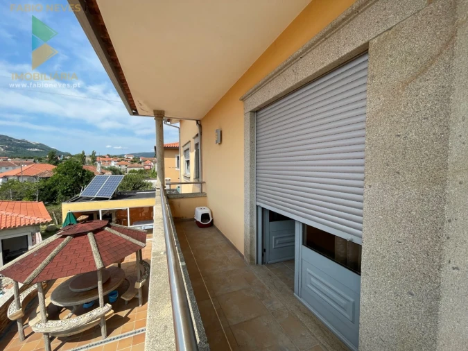 Moradia T4 para Venda em Arcozelo Foto 17