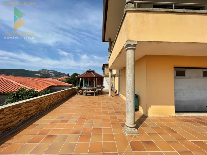 Moradia T4 para Venda em Arcozelo Foto 28