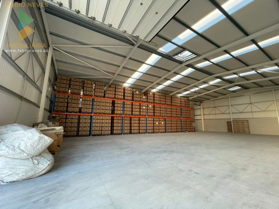 Armazém para Venda em Fornelos e Queijada Foto 7