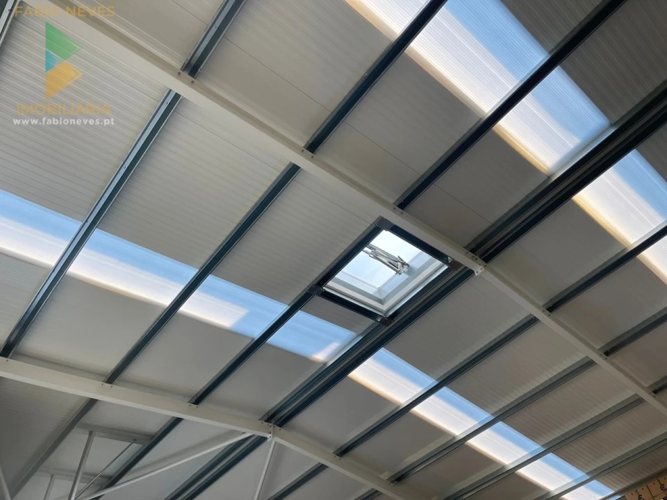 Armazém para Venda em Fornelos e Queijada Foto 8