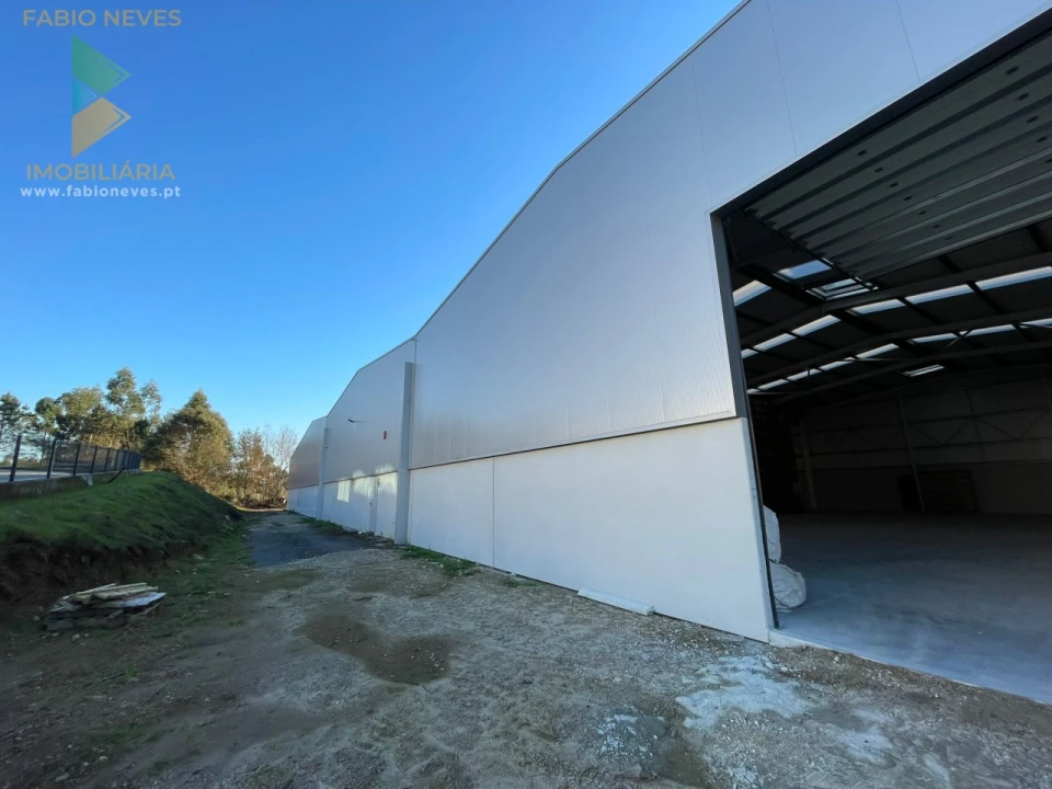 Armazém para Venda em Fornelos e Queijada Foto 9